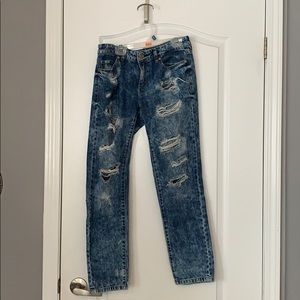 GARAGE ripped jeans